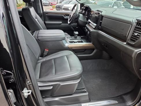 Used 2025 Chevrolet Silverado 1500 RST w/ Dark Appearance Package AWD/4WD image 15
