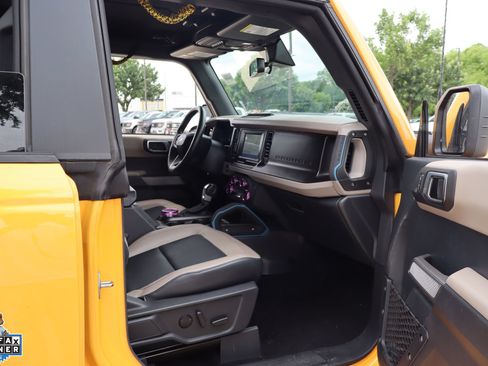 Used 2022 Ford Bronco Wildtrak AWD/4WD image 28