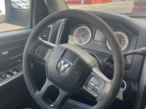 Used 2017 RAM 3500 Tradesman w/ Chrome Appearance Group AWD/4WD image 7