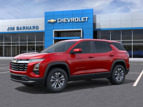 New 2026 Chevrolet Equinox LT w/ Convenience Package II AWD/4WD image 2