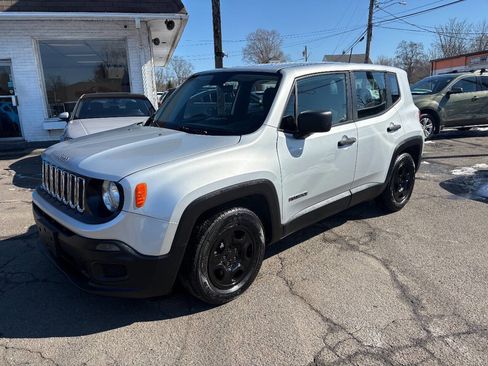 Used 2015 Jeep Renegade Sport w/ Power & Air Group image 1
