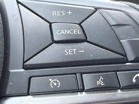 Used 2025 Nissan Altima 2.5 SV AWD/4WD image 24
