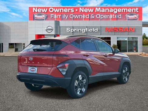 Used 2025 Hyundai Kona SEL image 5