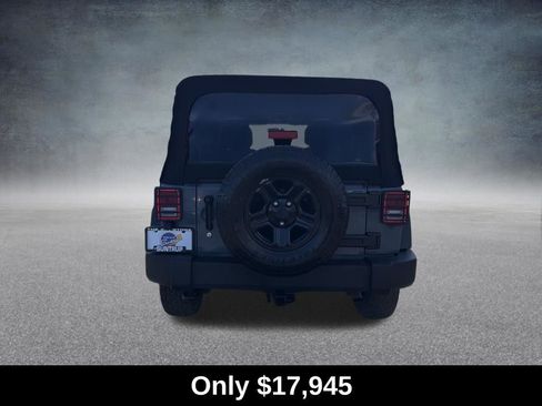 Used 2015 Jeep Wrangler Unlimited Sport w/ Connectivity Group AWD/4WD image 4