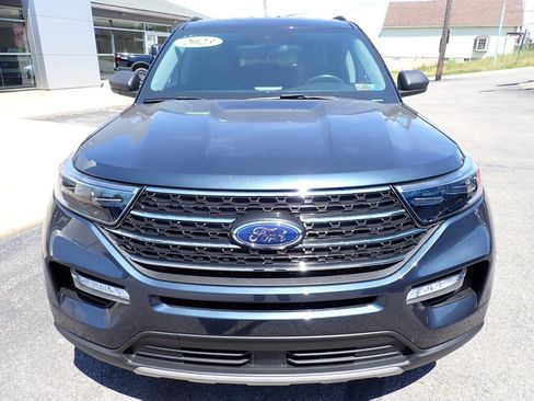 Used 2023 Ford Explorer XLT w/ Equipment Group 202A AWD/4WD image 12