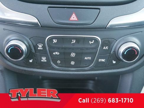 Used 2020 Chevrolet Equinox LT AWD/4WD image 29