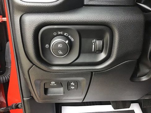 Used 2022 RAM 1500 Big Horn image 34