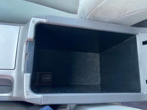 Used 2004 Toyota Solara SE image 58