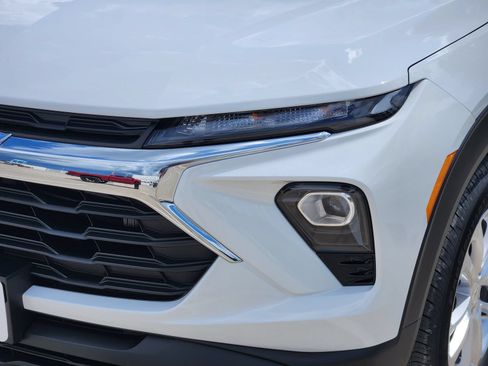 New 2026 Chevrolet TrailBlazer LS w/ LS Convenience Package FWD image 9