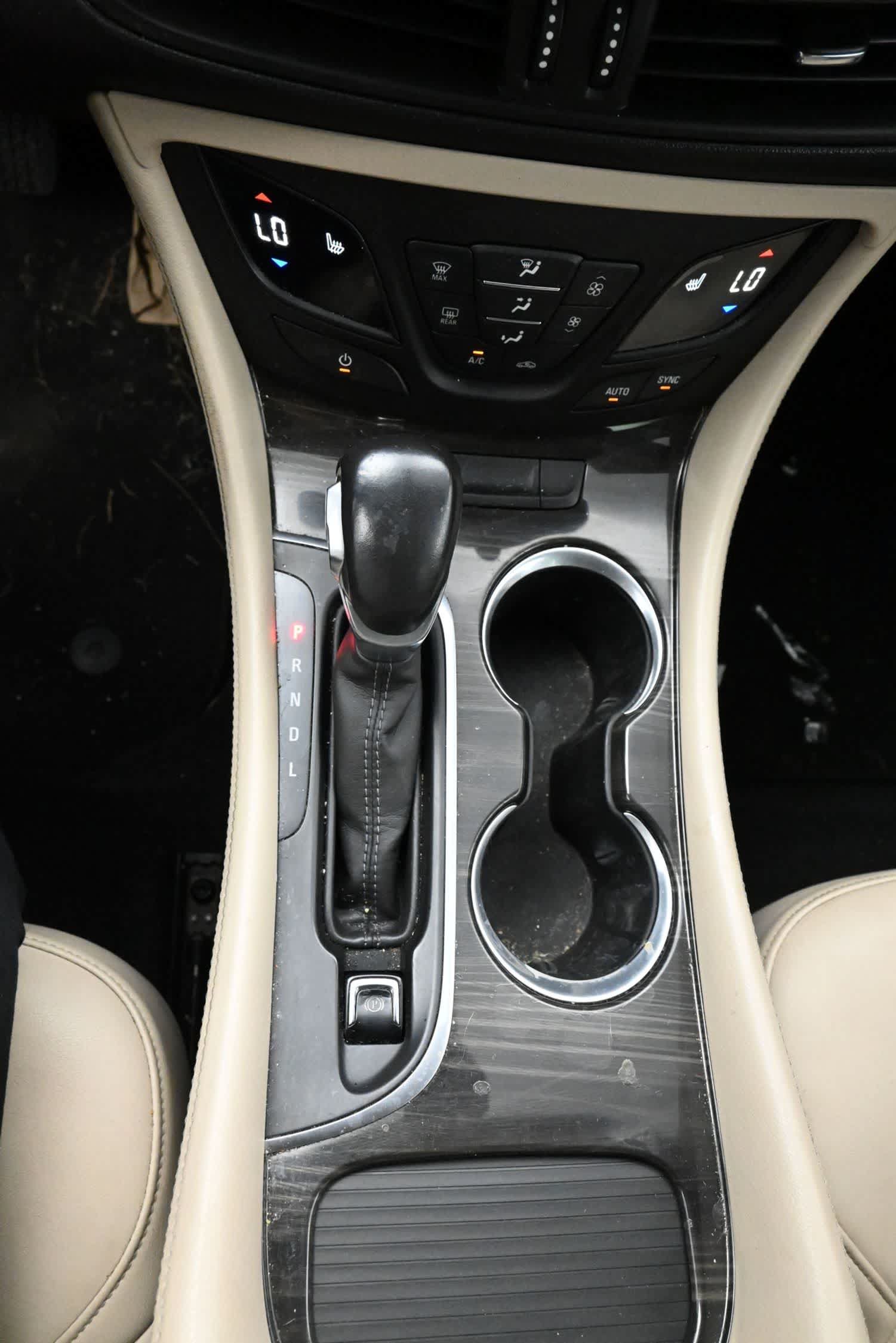 Used 2020 Buick Envision Preferred FWD image 40