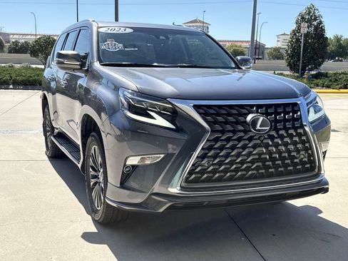Used 2023 Lexus GX 460 Luxury w/ Sport Design Package image 12