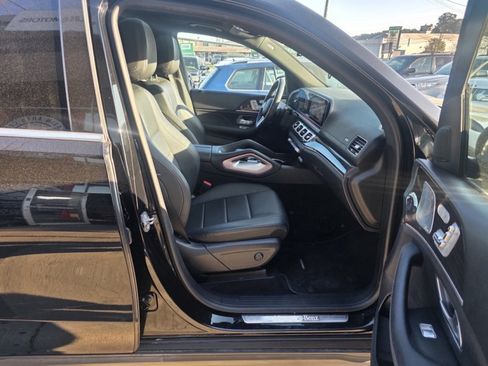 Used 2020 Mercedes-Benz GLS 450 4MATIC image 30