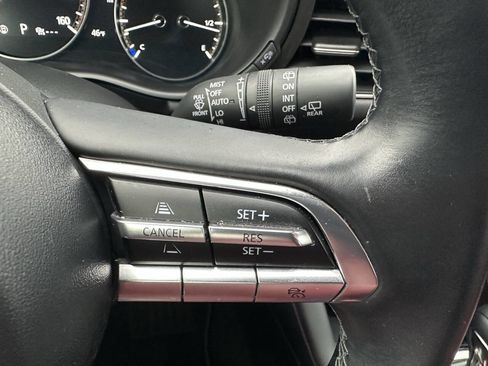 Used 2023 MAZDA MAZDA3 s image 23