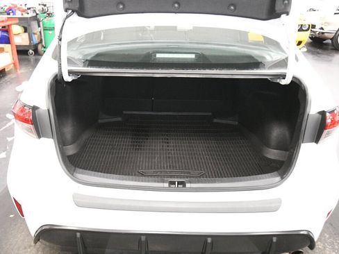 Used 2024 Toyota Corolla SE FWD image 29