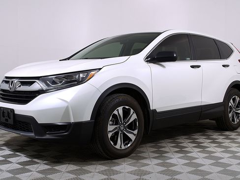 Used 2018 Honda CR-V LX image 2