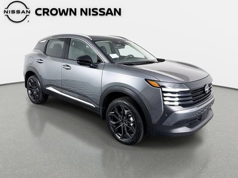New 2026 Nissan Kicks SR FWD image 3