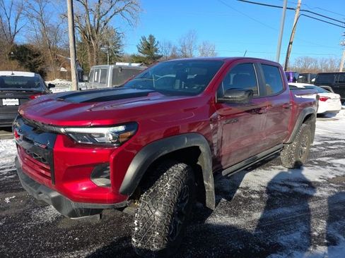 Used 2024 Chevrolet Colorado ZR2 w/ ZR2 Convenience Package III image 5