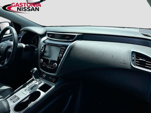 Used 2024 Nissan Murano SV AWD/4WD image 38