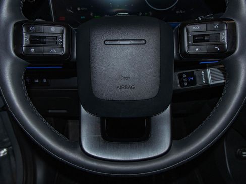 Used 2025 Hyundai Santa Fe Calligraphy FWD image 12