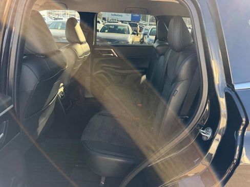 Used 2024 Mitsubishi Outlander SE image 10