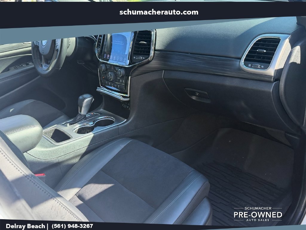 Certified 2021 Jeep Grand Cherokee Laredo X RWD image 16