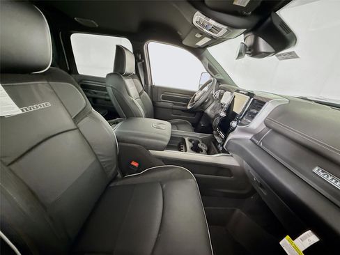 New 2026 RAM 3500 Laramie AWD/4WD image 21