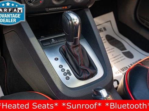 Used 2014 Volkswagen Jetta GLI FWD image 28