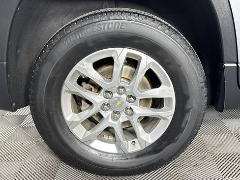 Used 2019 Chevrolet Traverse LT FWD image 32