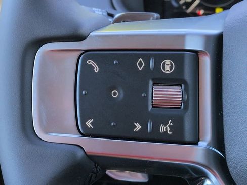 New 2026 Land Rover Discovery Limited Edition image 25