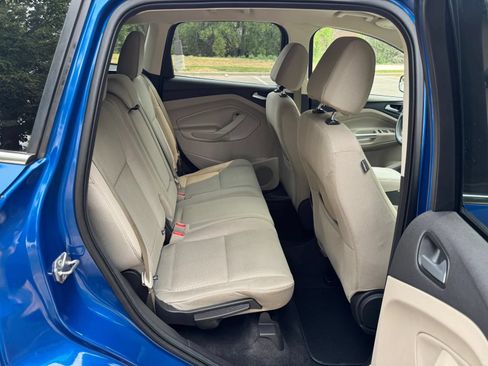 Used 2017 Ford Escape SE AWD/4WD image 15