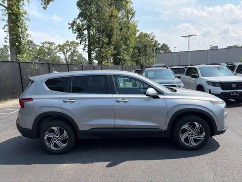 Used 2023 Hyundai Santa Fe SE AWD/4WD image 4