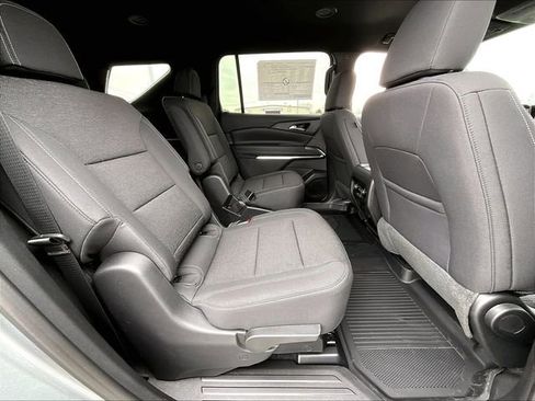 New 2026 Chevrolet Traverse LT w/ Driver Confidence Package AWD/4WD image 26