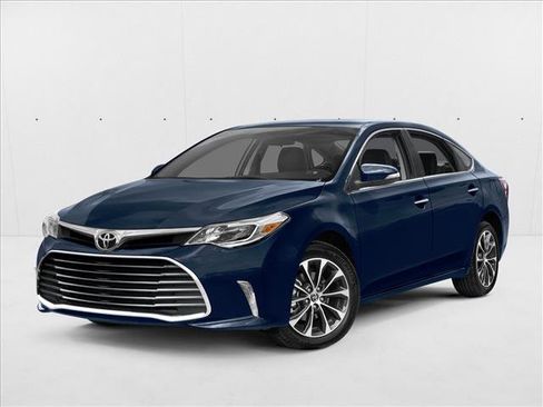 Used 2017 Toyota Avalon XLE Premium w/ All Weather Liner Package FWD image 1