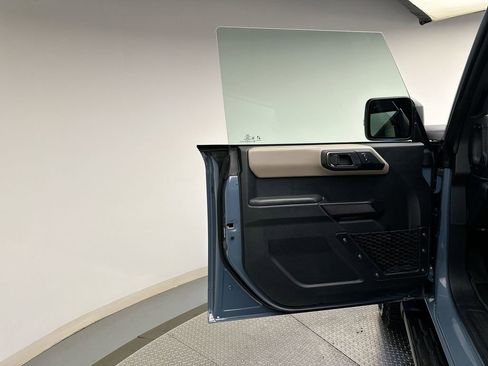 Used 2024 Ford Bronco Wildtrak image 9