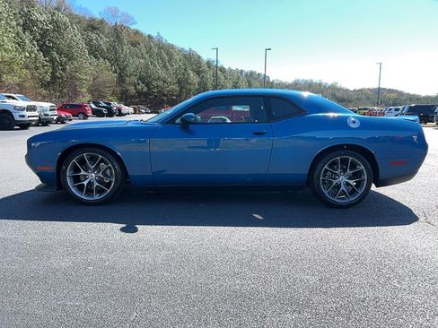 Used 2022 Dodge Challenger GT image 8