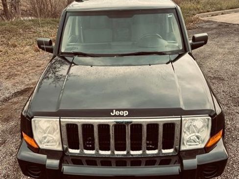 Used 2007 Jeep Commander Sport w/ Trailer Tow Group IV image 4