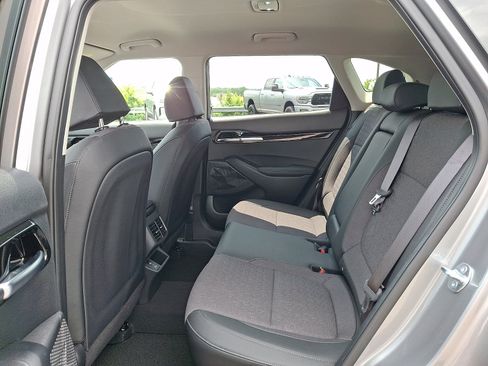 Used 2026 Kia Seltos S AWD/4WD image 10
