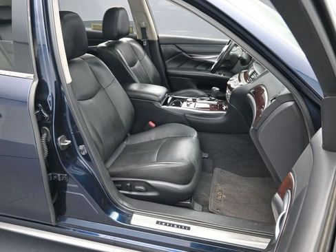 Used 2016 INFINITI Q70 L 3.7 image 28