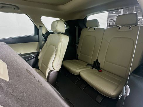 Used 2014 Hyundai Santa Fe Limited AWD/4WD image 30