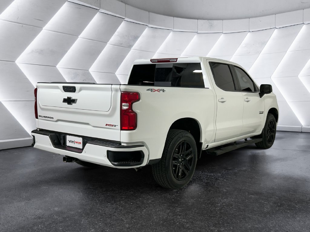 Used 2025 Chevrolet Silverado 1500 RST AWD/4WD image 4