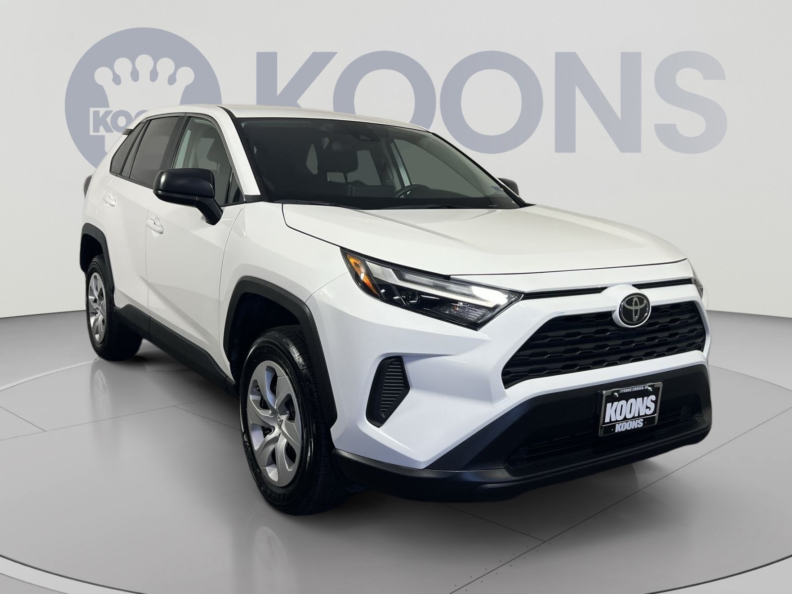 Used 2025 Toyota RAV4 LE AWD/4WD image 10