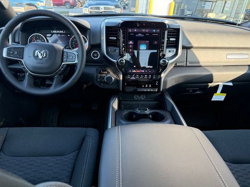 New 2026 RAM 1500 Big Horn AWD/4WD image 8