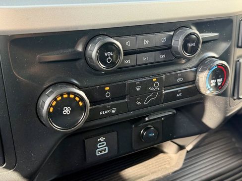 Used 2023 Ford F350 XL w/ 360-Degree Camera Package AWD/4WD image 22