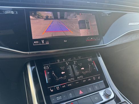 Used 2019 Audi Q8 Premium Plus AWD/4WD image 24