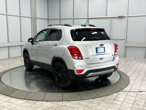 Used 2020 Chevrolet Trax LT w/ Redline Edition image 6