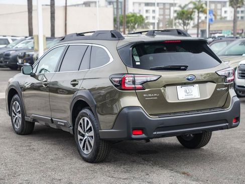 New 2025 Subaru Outback Premium image 6