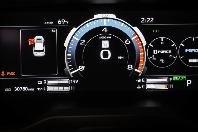 Used 2024 Toyota Sequoia Platinum AWD/4WD image 14