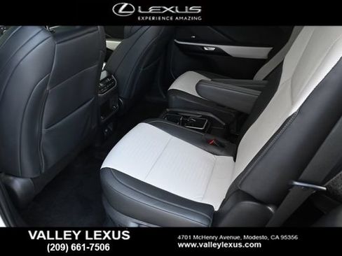 Used 2025 Lexus TX 500h AWD w/ Technology Package image 14