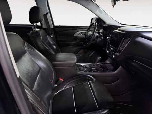 Used 2020 Chevrolet Traverse LT w/ LPO, Floor Liner Package image 19