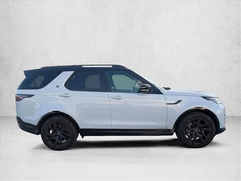 Used 2023 Land Rover Discovery S R-Dynamic image 4